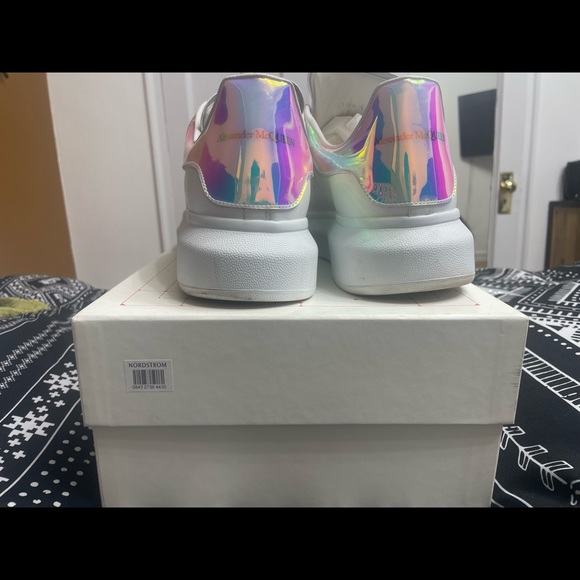 Alexander McQueen Sneakers - Picture 8 of 11